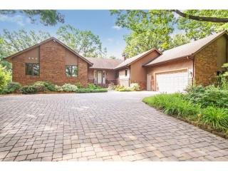 400 Harriet Ave, Saint Paul, MN 55126-3918