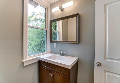 1822 Clarion Ave, Cincinnati OH  45207-1204 exterior