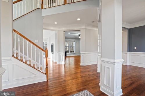 16143 Jordan Crest Ct, Haymarket VA  20169-4943 exterior