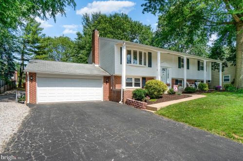 7 Brandywine Dr, Shrewsbury, PA 17361-1803