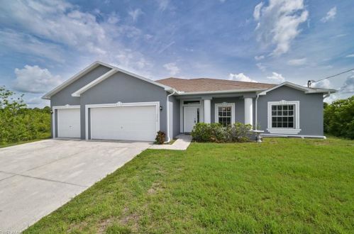 3214 23rd St, Lehigh Acres, FL 33976-3414