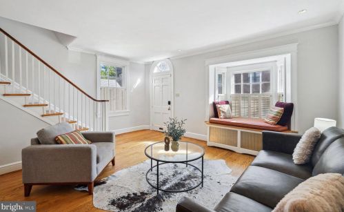 1696 32nd St, Washington, DC 20007-2969