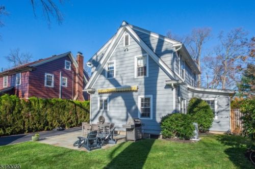 75 Valley View Dr, Morristown NJ  07960-5615 exterior