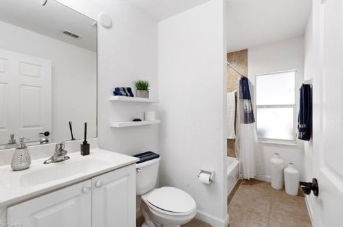 3845 27th Ave, Naples FL  34117-7131 exterior