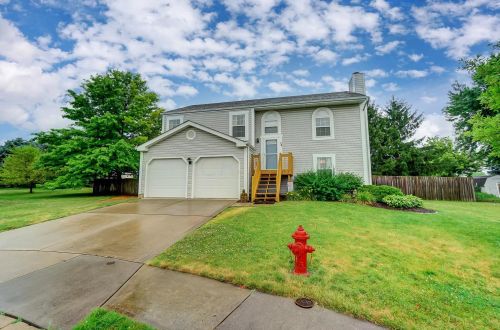 24 Woodstone, Pataskala, OH 43062-9484