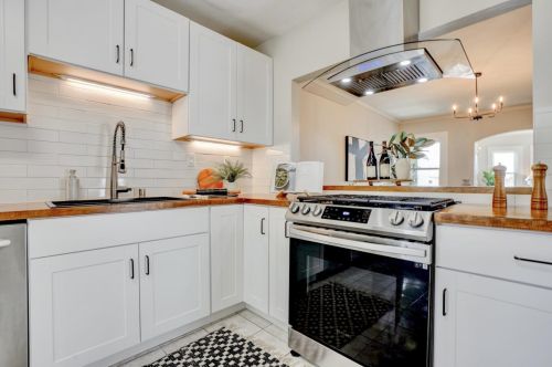 177 Elm Ave, San Bruno CA  94066-5402 exterior