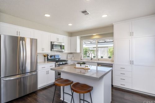 656 Rancho Santiago, Orange CA  92869-1951 exterior