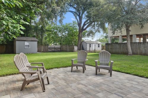 1613 Crystal Lake Ave, Orlando FL  32806-4823 exterior