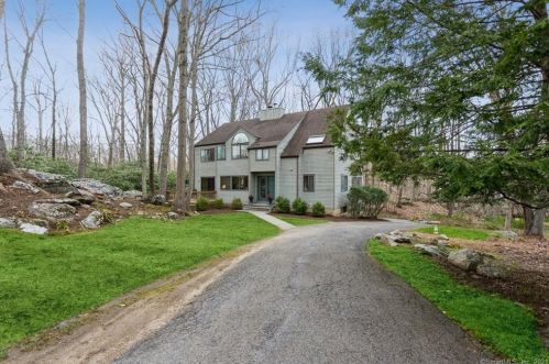 1574 Long Ridge Rd, Stamford, CT 06903-3906
