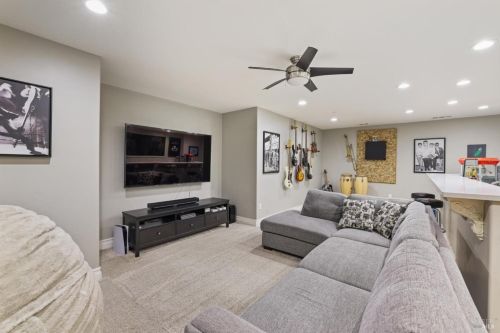 2054 Zinfandel Ct, Vacaville CA  95688-2829 exterior