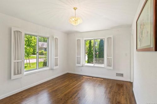 372 Heathcote Rd, Scarsdale NY  10583-7540 exterior