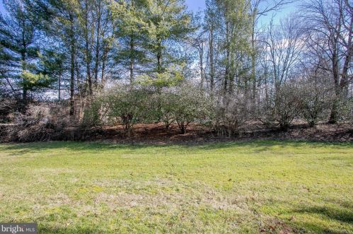 3058 Mitchell Ct, Miquon PA  19444-2046 exterior
