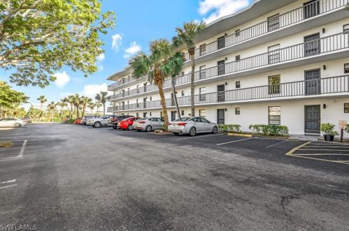 600 Neapolitan Way, Naples FL  34103-8568 exterior