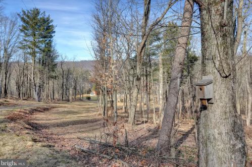 789 Trego Rd, Ewaterfrd, PA 17021-7316
