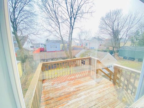 719 Queen St, Bridgeport CT  06606-3379 exterior