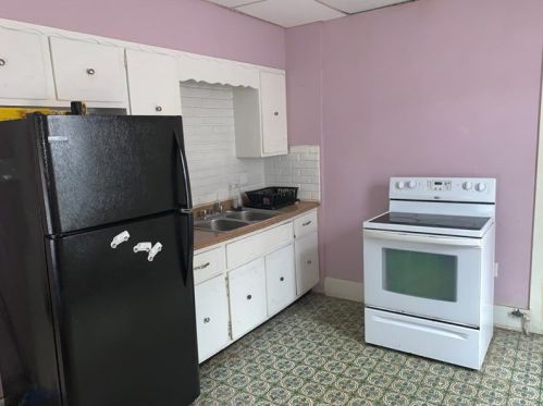 1249 Leishman Ave, New Kensington PA  15068-5650 exterior