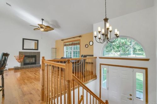116 Old Forestburg Rd, Sparrowbush, NY 12780-5048