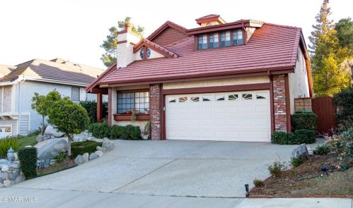 30036 Quail Run Dr, Calabasas, CA 91301-4067