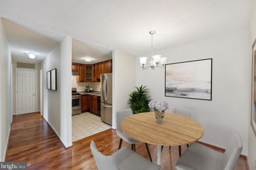 5106 F St, Washington, DC 20019-6025