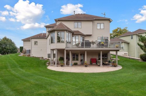 4210 Oakview Ln, Minneapolis, MN 55442-2773
