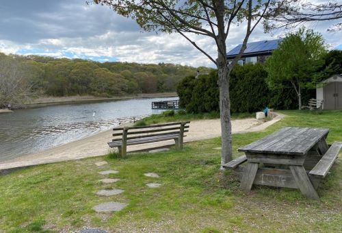 35 Overlook Rd, South Kingstown RI  02882-1246 exterior