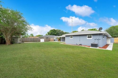 3155 Conway Gardens Rd, Orlando, FL 32806-6629