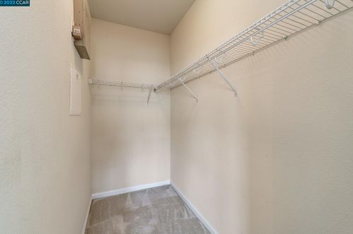 4255 Fitzwilliam St, Pleasanton CA 94568-4573 exterior