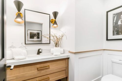 5465 Saloma Ave, Van Nuys CA  91411-3643 exterior