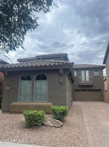 3949 Fairview St, Gilbert, AZ 85295-2774