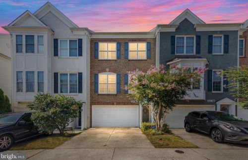 3280 Theodore R Hagans Dr, Washington, DC 20018-4319