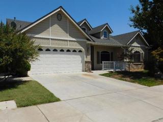 8942 Winery Ave, Fresno, CA 93720-5373
