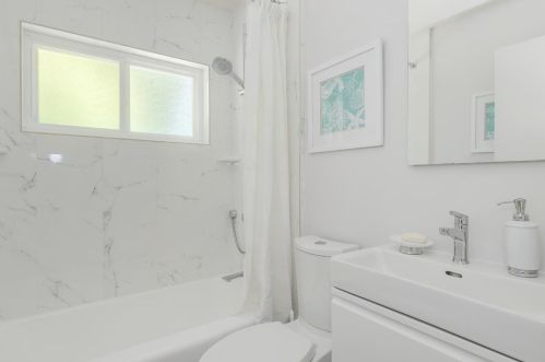 3555 Murdoch Dr, Palo Alto CA  94306-3636 exterior