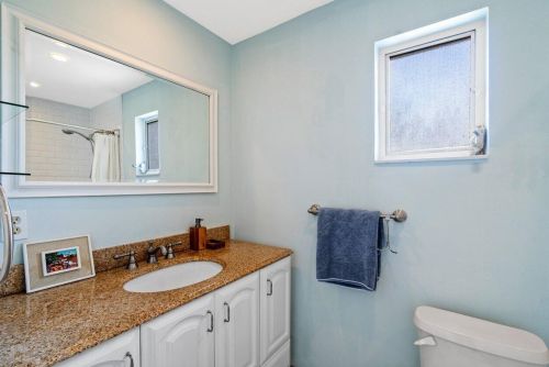 16 Swinton Cir, Delray Beach FL  33444-4256 exterior