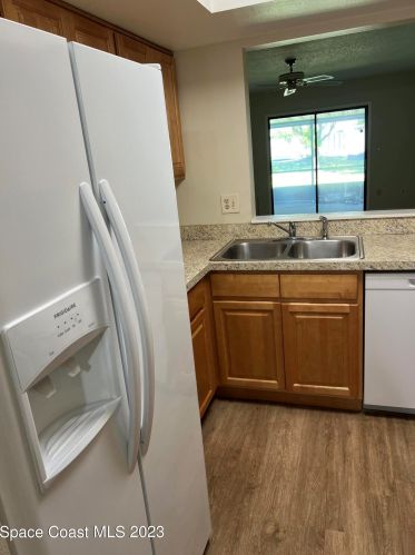 4737 Sisson Rd, Titusville FL  32780-7224 exterior