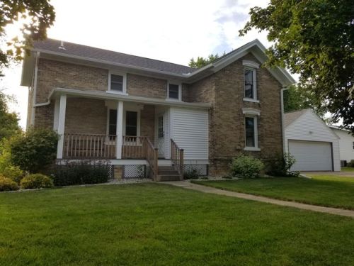 812 Water St, Watertown, WI 53098-1820