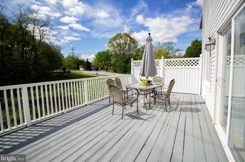 62 White Dogwood Dr, Etters PA  17319-9569 exterior