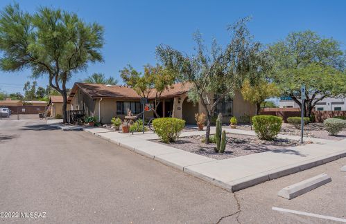 6502 Speedway Blvd, Tucson, AZ 85710-1136