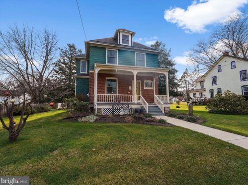 522 Valley Ave, Steelville, PA 19310-1400