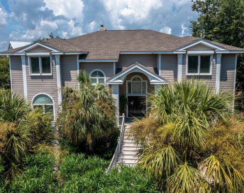 20 Waterway Island Dr, Isle Of Palms, SC 29451-2728