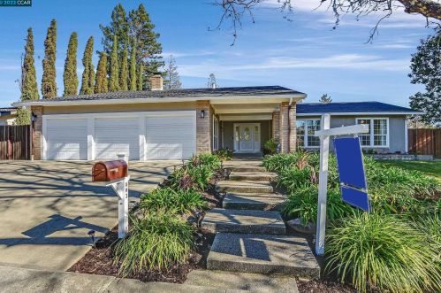 802 Ackerman Dr, Danville, CA 94526-1816