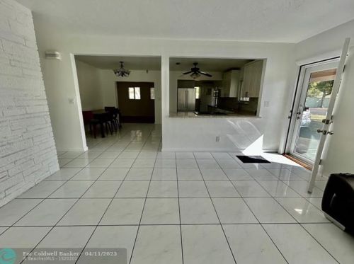 845 10th Ave, Dania Beach FL  33004-2345 exterior