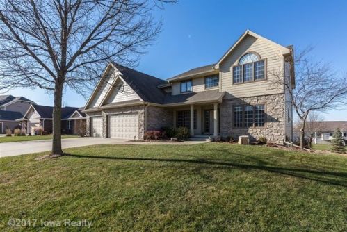 2812 159th St, Des Moines, IA 50323-2249