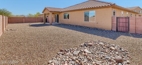 828 Placita Pozanco, Green Valley AZ  85614-3807 exterior