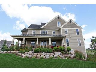 16686 Dynamic Dr, Lakeville, MN 55044-6068