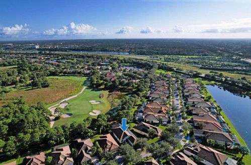 9532 Nuova Way, Port Saint Lucie FL  34986-2831 exterior