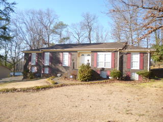 1372 Winola Ln, Birmingham, AL 35235-1645