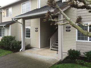 4251 Wintergreen Cir, Bellingham, WA 98226-7136