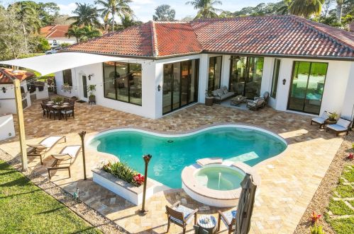 9979 Osprey Pointe Dr, Hobe Sound FL  33455-3023 exterior