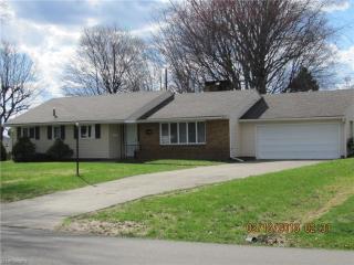 1415 14th St, Coshocton, OH 43812-2610