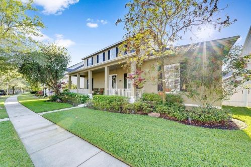 3822 Marsh Lilly Dr, Orlando, FL 32828-7715